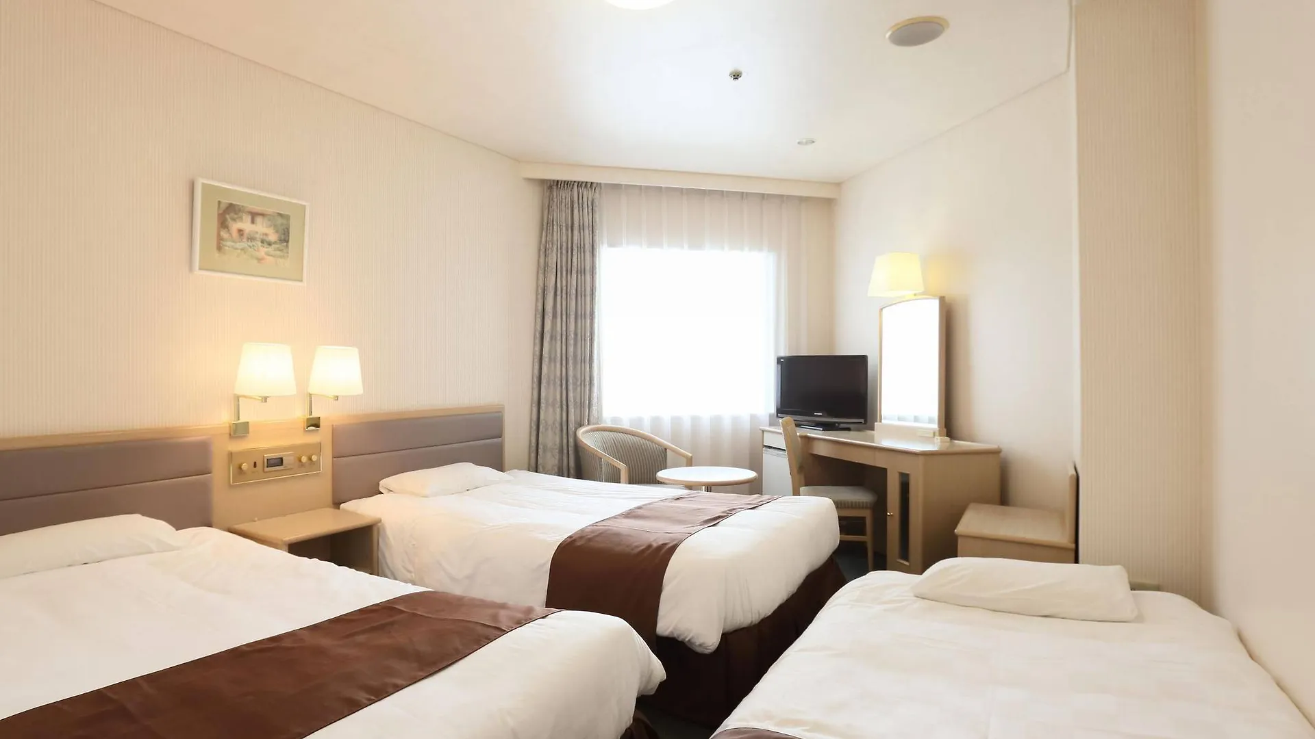 Kobe Sannomiya Tokyu Rei Hotel