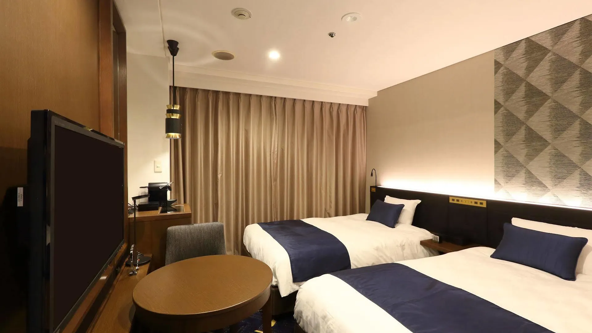 Kobe Sannomiya Tokyu Rei Hotel