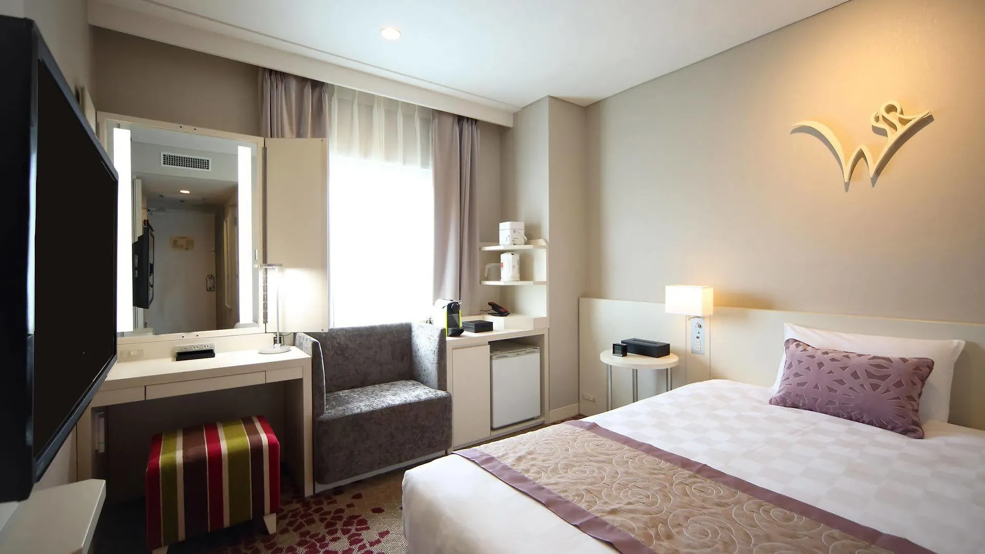 Kobe Sannomiya Tokyu Rei Hotel